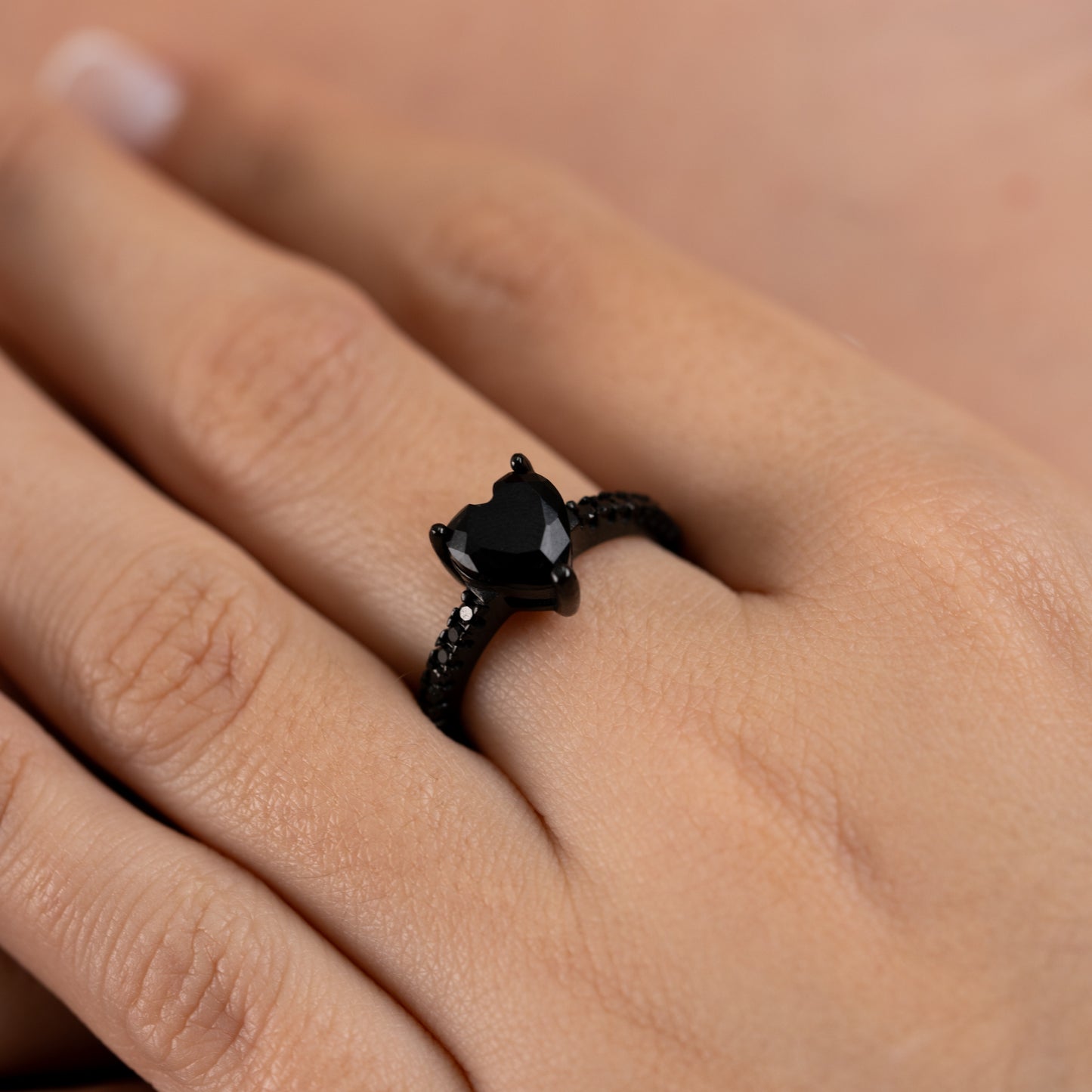 Anillo corazón Black