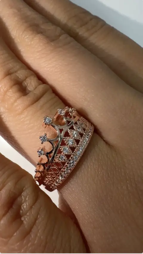Anillo Realeza